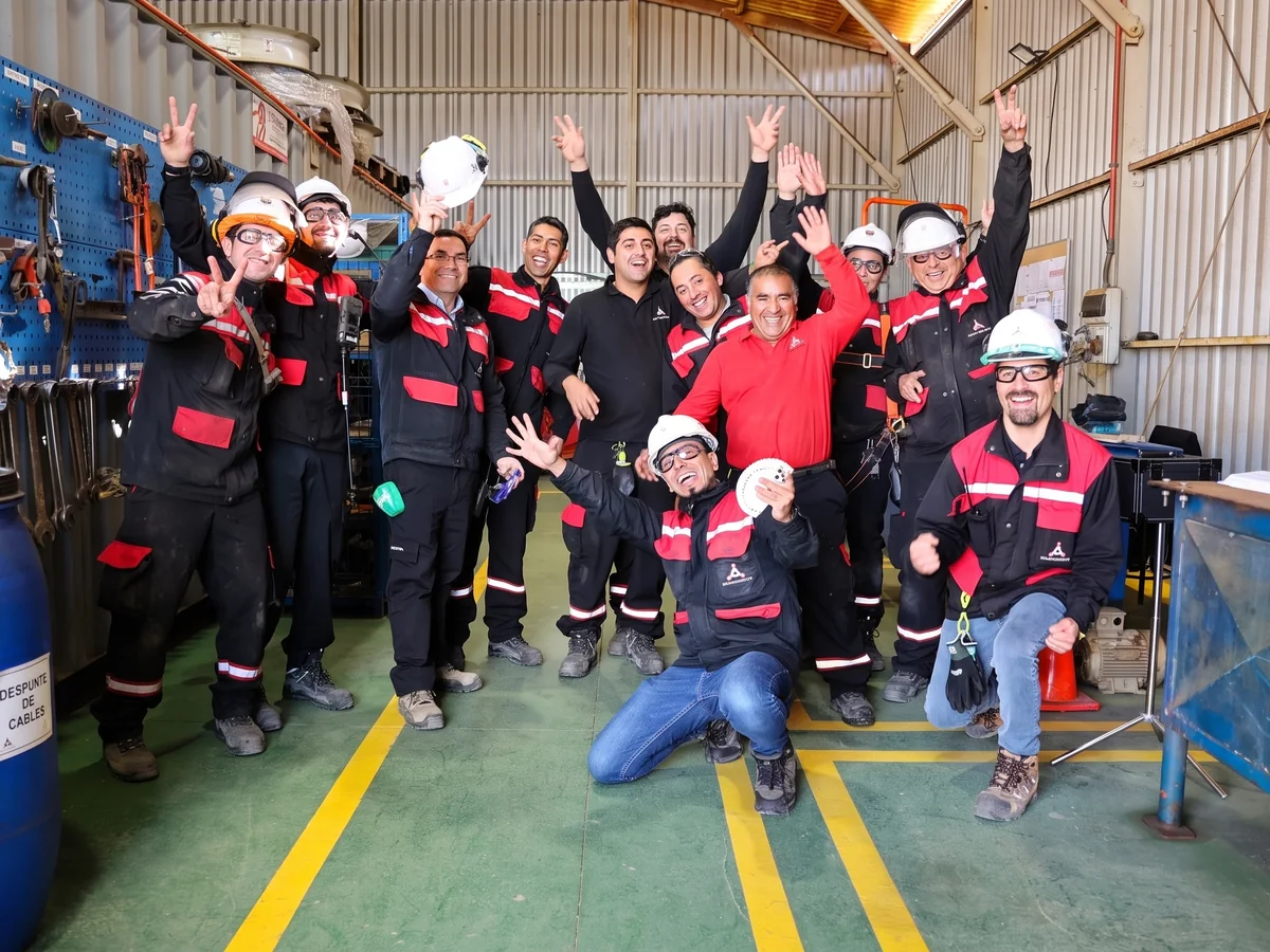 Equipo de FOSFOQUIM tras una jornada de capacitación con magia de Magisteria